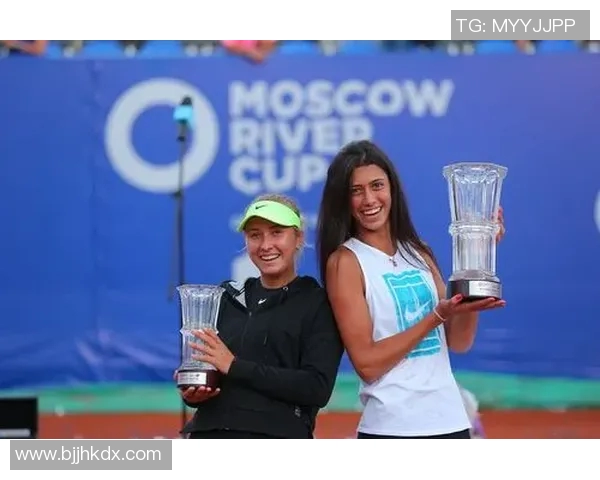 维奇与女王公园的激烈对决揭示足球战术与团队精神的完美结合