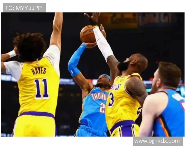 雷霆对决火箭精彩回顾四月二十日NBA季后赛激战正酣